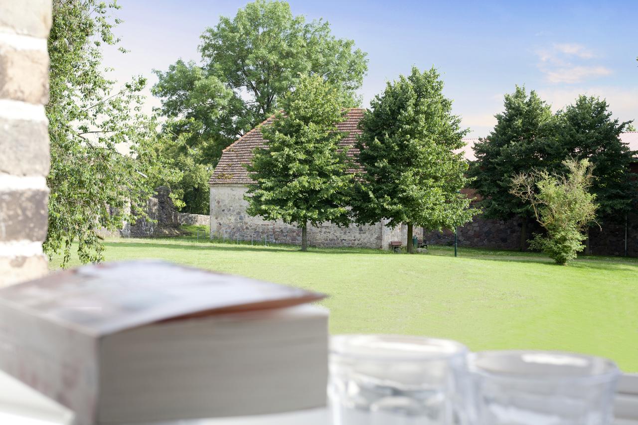 Relais & Chateaux Gutshaus Stolpe Hotel Stolpe an der Peene Exterior photo